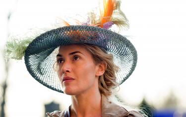 Kate Winslet giardiniera a Versailles