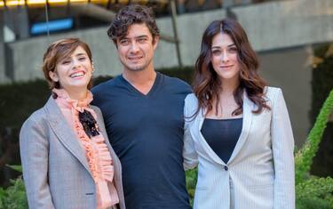 00-Greta_Scarano-Valentina_Lodovini-Riccardo-Scamarcio-kika