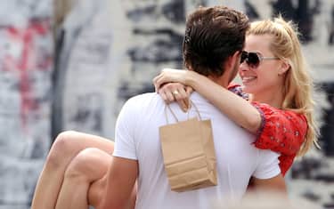 kika4164326_Tom_Ackerley__Margot_Robbie