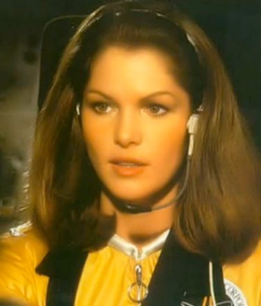 16_lois_chiles_moonraker
