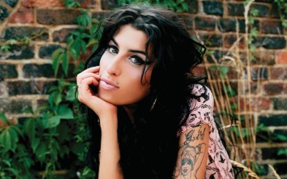 Addio Amy Winehouse, morta a soli 27 anni