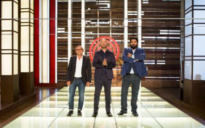 Celebrity MasterChef Italia, in cucina con i famosi: svelato il Cast