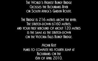 Sudafrica, a 96 anni si lancia col bungee-jumping