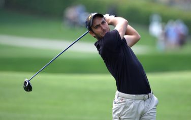 Edoardo Molinari, of Italy, watches his shot from the 18th tee during completion of the final round of the Arnold Palmer Invitational golf tournament at Bay Hill in Orlando, Fla., Monday, March 29, 2010. (AP Photo/John Raoux)