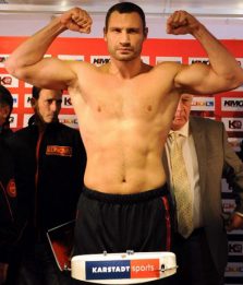 Boxe, Klitschko torna in Ucraina per difendere la Timoshenko