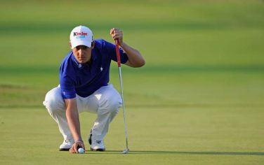 CASTELLON DE LA PLANA, SPAIN - OCTOBER 22:  Matteo Manassero of Italy lines up his putt on the 17th hole during the second round of the Castello Masters Costa Azahar at the Club de Campo del Mediterraneo on October 22, 2010 in Castellon de la Plana, Spain.  (Photo by Stuart Franklin/Getty Images) *** Local Caption *** Matteo Manassero