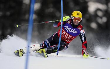 Wengen, Kostelic vince lo slalom. Solo sesto Deville
