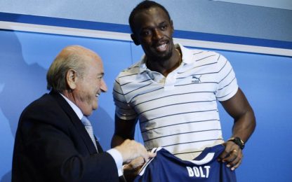Blatter accoglie Bolt a Zurigo: "E' il Messi dell'atletica"