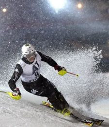 Kitzbuehel, Thaler terzo nello slalom sotto le stelle