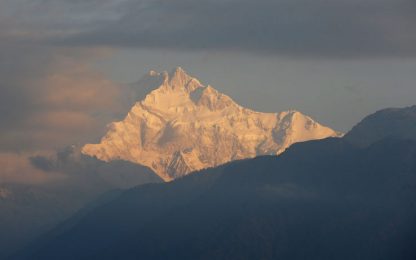 Himalaya altra tragedia, morti due alpinisti: uno è italiano