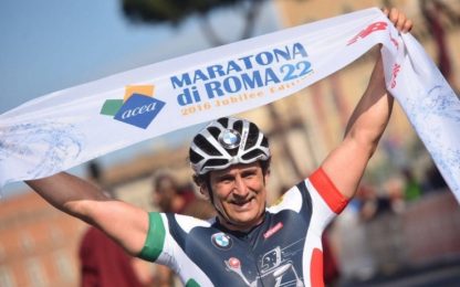 Maratona di Roma, la quinta volta dello stratosferico Zanardi