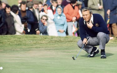MUIRFIELD - SEPTEMBER:  Arnold Palmer of the USA lines up a putt during the Ryder Cup between Europe and the USA at Murifield in Scotland in September, 1973. (photo by Don Morley/Getty Images)