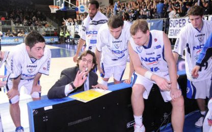 Basket, nell'anticipo Pesaro travolge Cantù 93-81