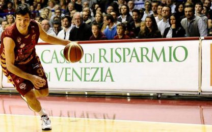 Venezia ipoteca i playoff, Siena cade ad Avellino