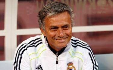 Mou punge Benitez: lui non deve certo faticare come me