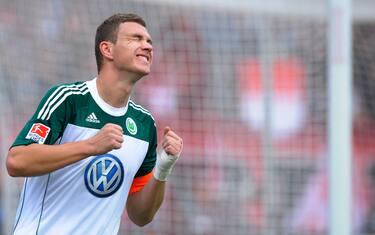 City, preso Dzeko. Rissa tra Adebayor e Touré