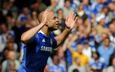 La Juve alza l'offerta per Alex: caccia al centrale