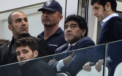 Maradona contro l'ex moglie: "Mi ha portato via 8 milioni"