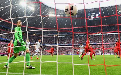 Il Bayern rallenta, primato a rischio. Dortmund ok