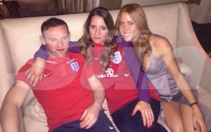 Rooney ubriaco, le foto sul Sun. Lui chiede scusa