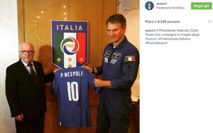 Italia, la maglia azzurra in orbita con Nespoli