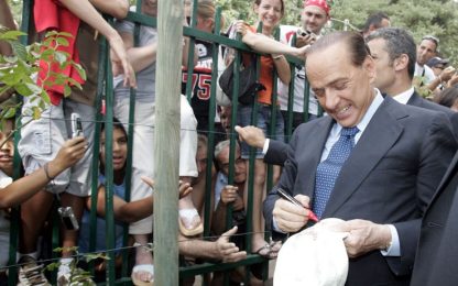 Berlusconi: "Non cedo il Milan, fa parte della mia famiglia"