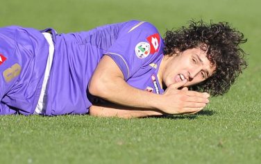 Fiorentina forward Stevan Jovetic of Montenegro reacts during a Serie A soccer match between Fiorentina and Napoli at the Artemio Franchi stadium in Florence, Italy, Sunday, October 25, 2009. Napoli beat Fiorentina 1-0.  (AP Photo/Lorenzo Galassi)