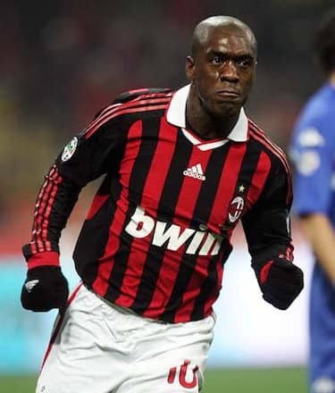 20091205 - MILANO - SPO - CALCIO: SERIE A MILAN SAMPDORIA. L'espressione del centrocampista del Milan Clarence Seedorf dopo aver segnato la seconda rete dei rossoneri contro la Sampdoria, questa sera allo stadio di S Siro per l'anticipo della 15° giornata del campionato di Serie A.MATTEO BAZZI / ANSA / li