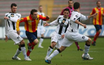 Serie B: Lecce frena, Ancona a -1. Crisi Toro. Highlights