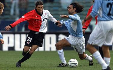 maglie_celebrative_amoruso_nesta_lazio_fiorentina_2001