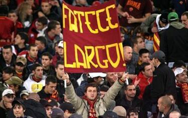 sport_calcio_italiano_tifosi_roma