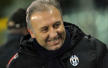 Juventus new coach  Alberto Zaccheroni looks on at the Serie A, soccer match between Juventus and Lazio at the Olympic stadium in Turin, Italy, Sunday, Jan. 31, 2010. (AP Photo/Massimo Pinca)