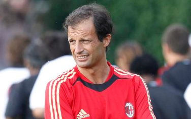 AC Milan coach Massimiliano Allegri, during the first team training session in view of the upcoming Italian Serie A soccer season, at the Milanello sporting center, in Carnago, Italy, Tuesday, July 20, 2010. (AP Photo/Luca Bruno)