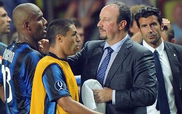 sport_calcio_italiano_inter_supercoppa_europea_benitez_maicon_cordoba_figo_ansa