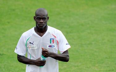 Nazionale: fuori De Rossi e Balotelli, ecco Parolo e Santon