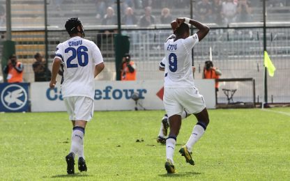 Eto'o fischiato e spietato: gol a Cagliari, Inter col Milan