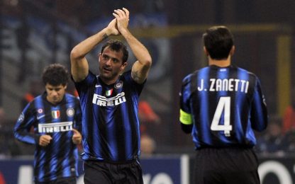 Stankovic giura amore eterno all'Inter: "Resto qui a vita"