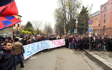 bologna_tifosi_protesta_getty