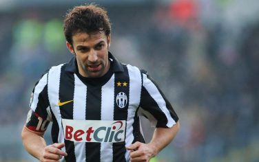 TURIN, ITALY - JANUARY 16:  Alessandro Del Piero of Juventus FC looks on during the Serie A match between Juventus FC and AS Bari at Olimpico Stadium on January 16, 2011 in Turin, Italy.  (Photo by Valerio Pennicino/Getty Images)