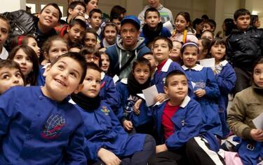 "Ma se piove giocate?". I bambini intervistano Nainggolan