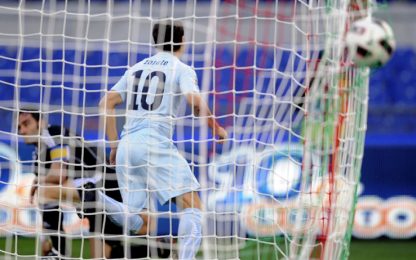 Zarate, gol da tre punti per la Lazio. Cesena battuto