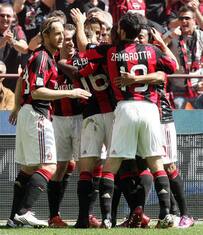 Milan, scudetto a un punto. Samp-Brescia da brivido