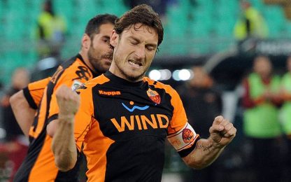 La Roma rivede la Champions, a Bari è Totti show