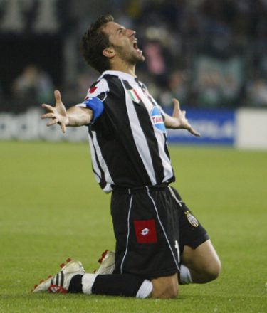 Juventus' captain Alessandro Del Piero jubilates after scoring the second goal for his team during the second leg semi-final Champions' League soccer match against Real Madrid, 14 May 2003 in Turin. AFP PHOTO / PAOLO COCCO  (Photo credit should read PAOLO COCCO/AFP/Getty Images)
