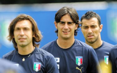 (L to R) Italian midfielders Andrea Pirlo,  Alberto Aquilani, Simone Perrotta and Massimo Ambrosini arrive for a training session in Maria Enzersdorf  near Vienna on June 4, 2008 during the Euro 2008 championship co-hosted by Austria and Switzerland. Italy plays in Group C with France, Romania and The Netherlands. AFP PHOTO/JOE KLAMAR  (Photo credit should read JOE KLAMAR/AFP/Getty Images)