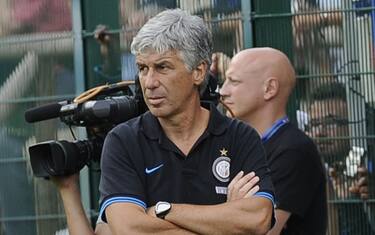 L'allenatore dell'Inter, Gian Piero Gasperini, durante la partita amichevole contro una rappresentativa del Trentino, questo pomeriggio 14 luglio 2011 a Pinzolo (Trento).
ANSA/DANIELE MOSNA