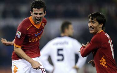 La Roma vola con Pjanic e Gago. Il Lecce cade all'Olimpico