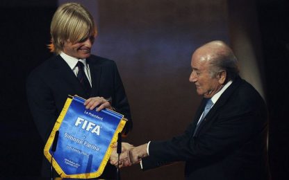 Blatter premia Farina, eroe di onestà. "Un grande onore"