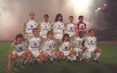 26 NOV 1995:  THE PARMA TEAM POSE FOR PHOTOGRAPHS BEFORE THE SERIE A LEAGUE MATCH BETWEEN PARMA AND JUVENTUS WHICH WAS PLAYED AT THE ENNIO TARDINI STADIUM, PARMA. Mandatory Credit: Allsport/ALLSPORT