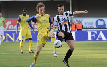 L'Udinese frena verso l'Europa. Il Parma stende il Cagliari
